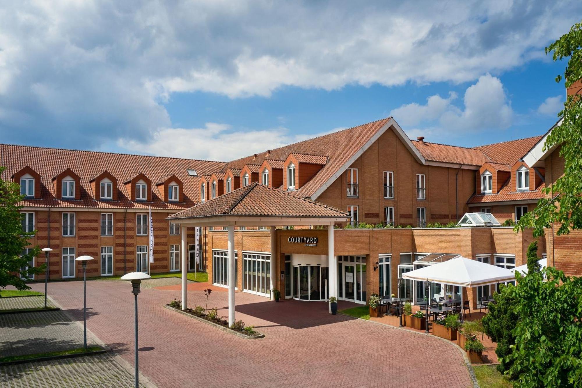 Courtyard By Marriott Schwerin Hotel Schwerin  Exterior photo